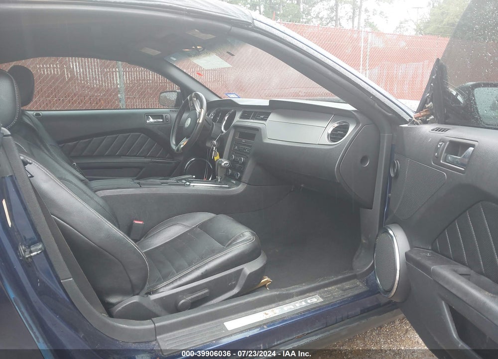 2010 FORD MUSTANG VIN: 1ZVBP8EN5A5108719