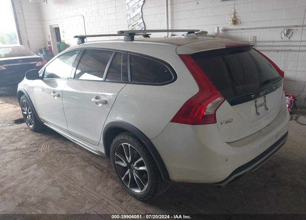 2017 VOLVO V60 CROSS COUNTRY T5 VIN: YV440MWK4H1039937