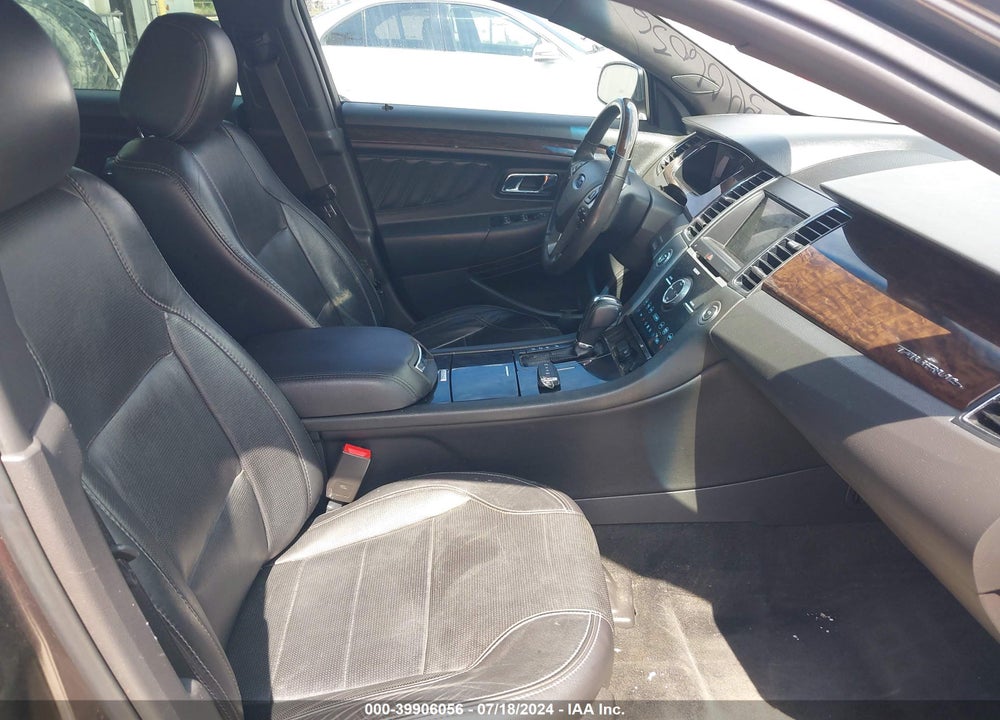 2017 FORD TAURUS LIMITED VIN: 1FAHP2F82HG104683