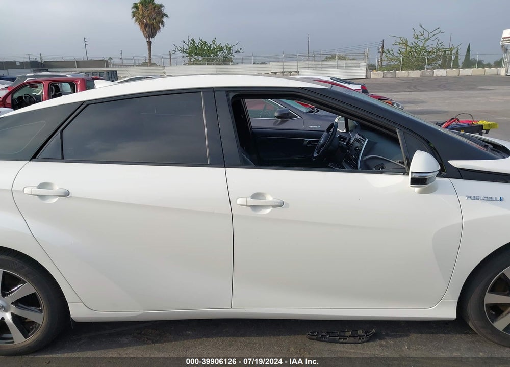 2018 TOYOTA MIRAI VIN: JTDBVRBD0JA005015