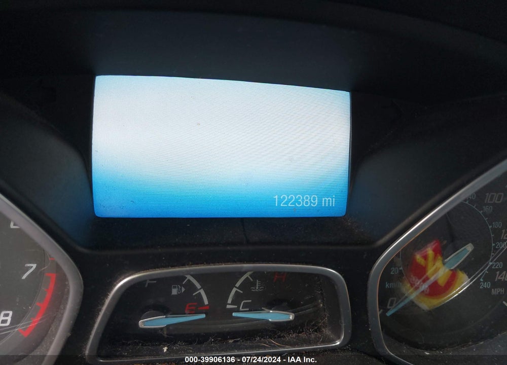2014 FORD FOCUS TITANIUM VIN: 1FADP3N23EL106172