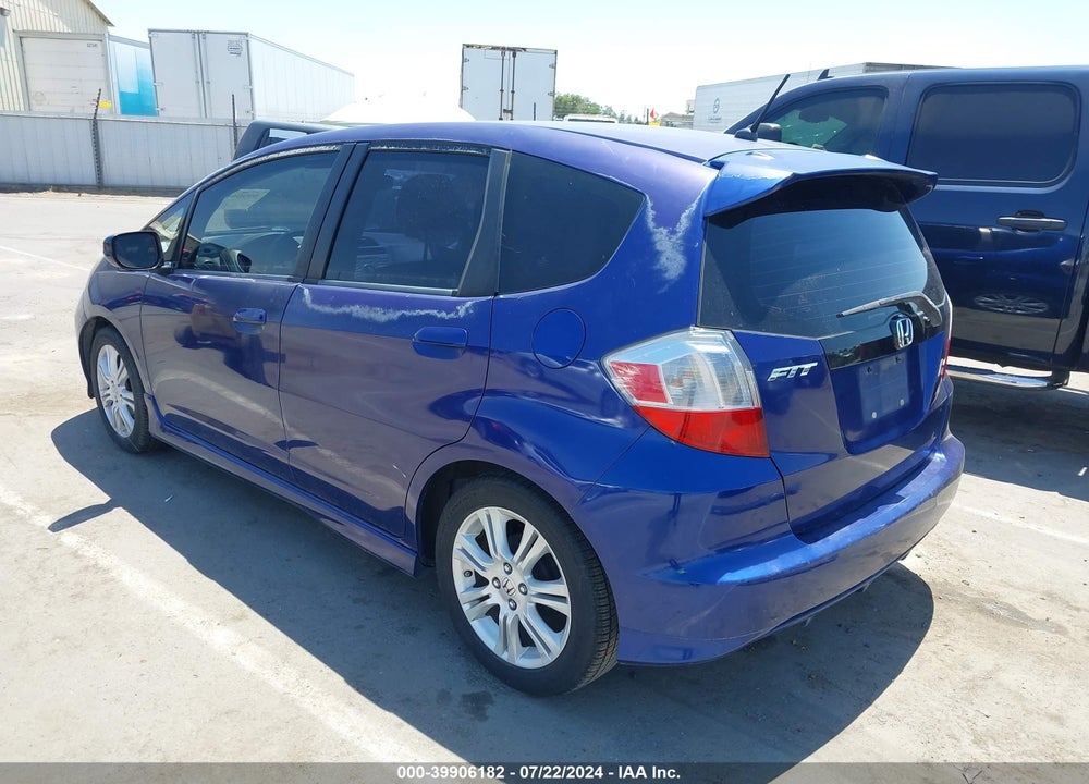 2010 HONDA FIT SPORT VIN: JHMGE8H42AS011219