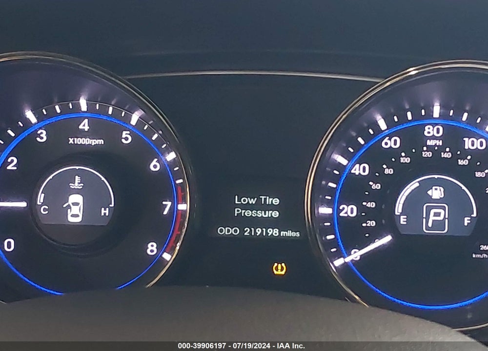 2011 HYUNDAI SONATA GLS VIN: 5NPEB4AC2BH238017
