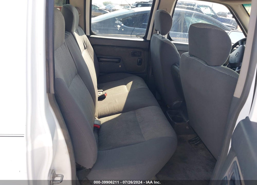2001 NISSAN FRONTIER 2WD SE VIN: 1N6ED27T01C335049