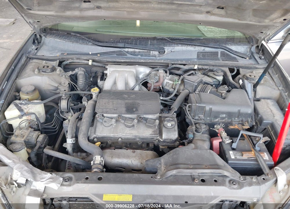 2002 TOYOTA CAMRY LE V6 VIN: 4T1BF32K52U524694