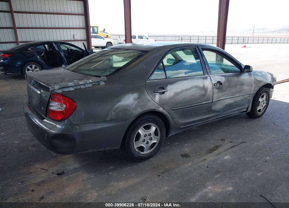 2002 TOYOTA CAMRY LE V6 VIN: 4T1BF32K52U524694