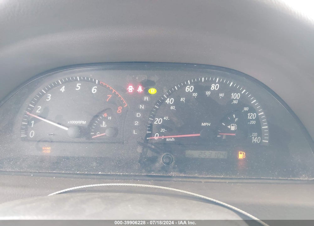 2002 TOYOTA CAMRY LE V6 VIN: 4T1BF32K52U524694