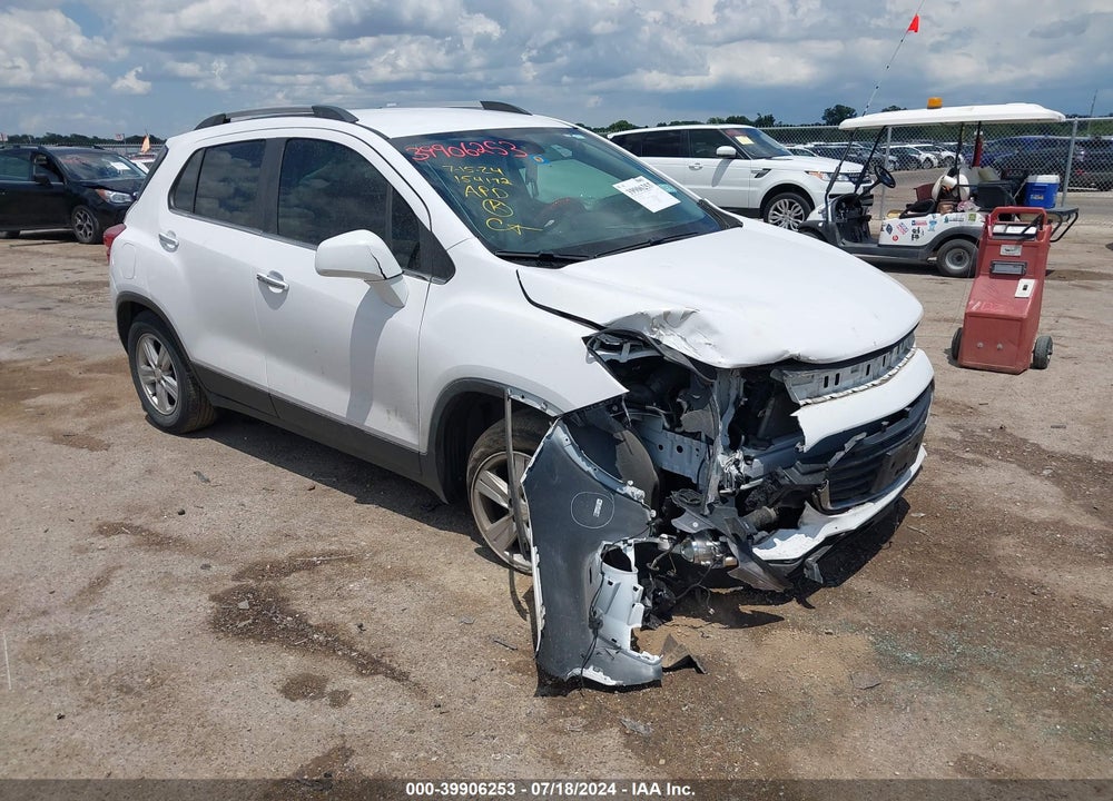 2020 CHEVROLET TRAX FWD LT VIN: 3GNCJLSB3LL327470