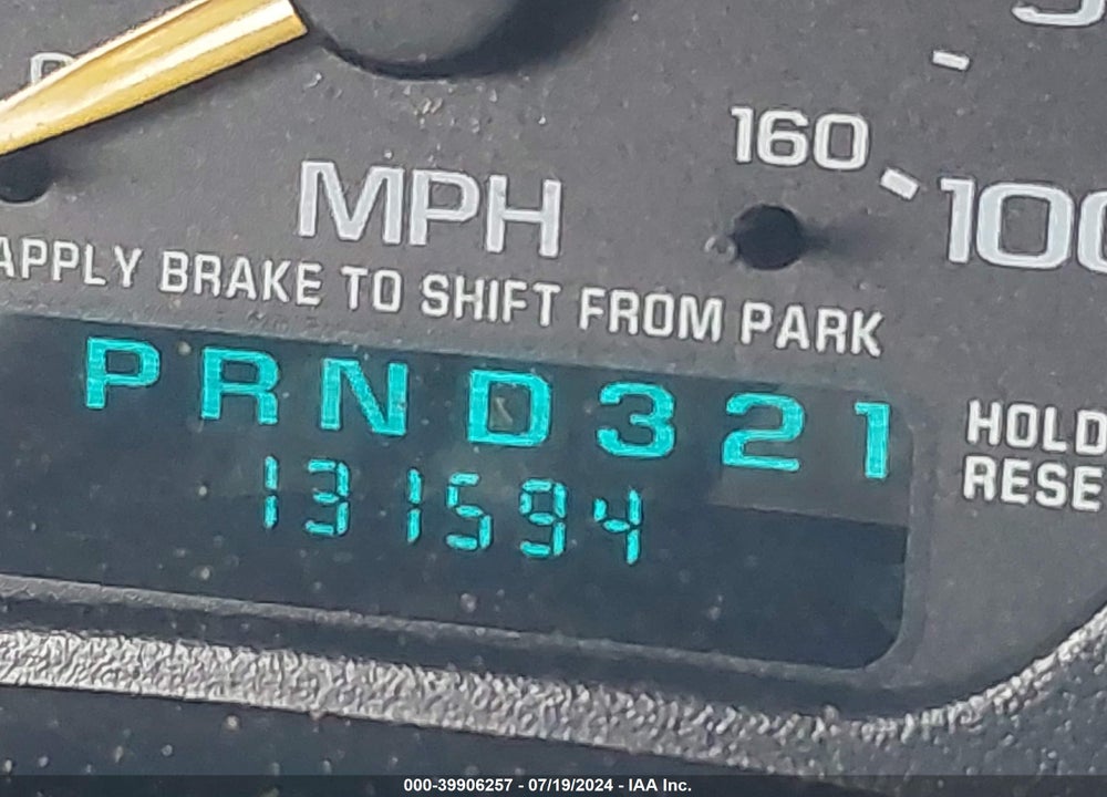 2000 GMC SIERRA 1500 SL VIN: 1GTEC14W2YZ201469