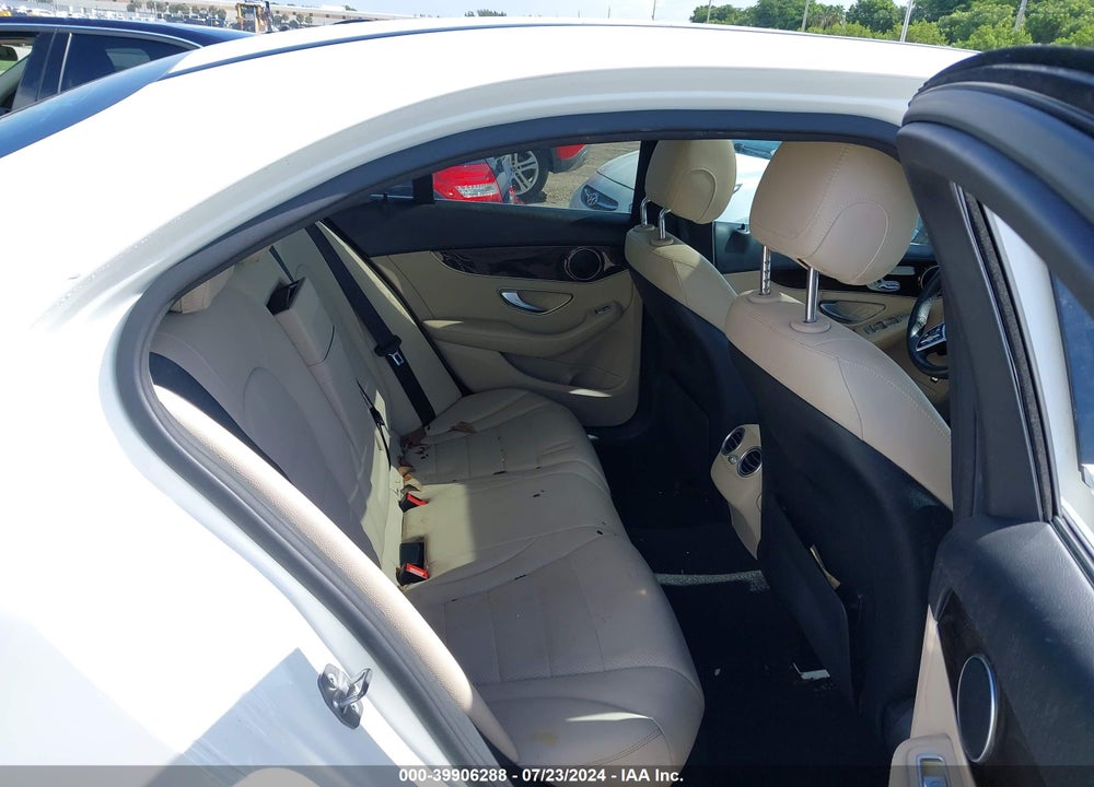 2019 MERCEDES-BENZ C 300 VIN: 55SWF8DB7KU303816