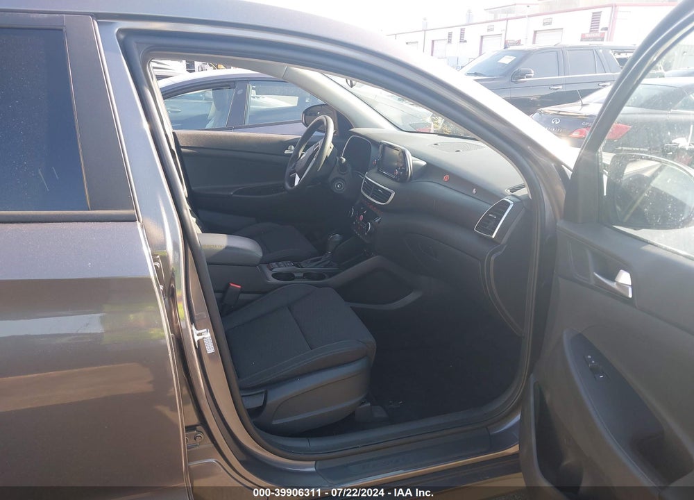 2020 HYUNDAI TUCSON SE VIN: KM8J2CA4XLU148487
