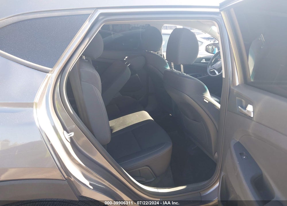 2020 HYUNDAI TUCSON SE VIN: KM8J2CA4XLU148487