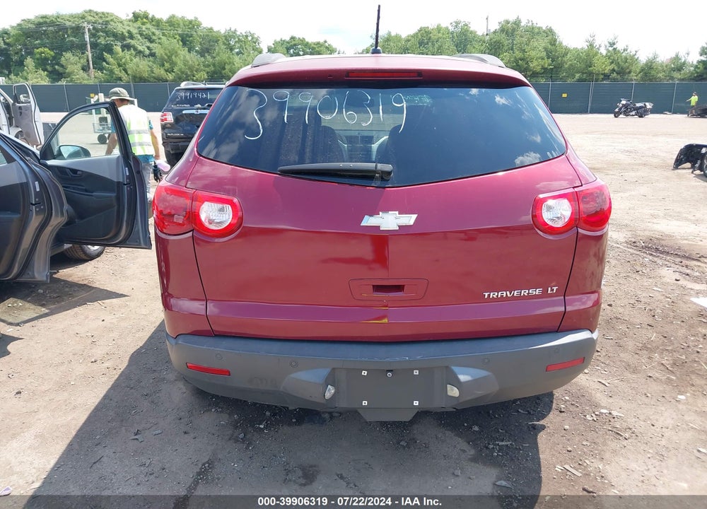 2010 CHEVROLET TRAVERSE LT VIN: 1GNLRFED5AS124084