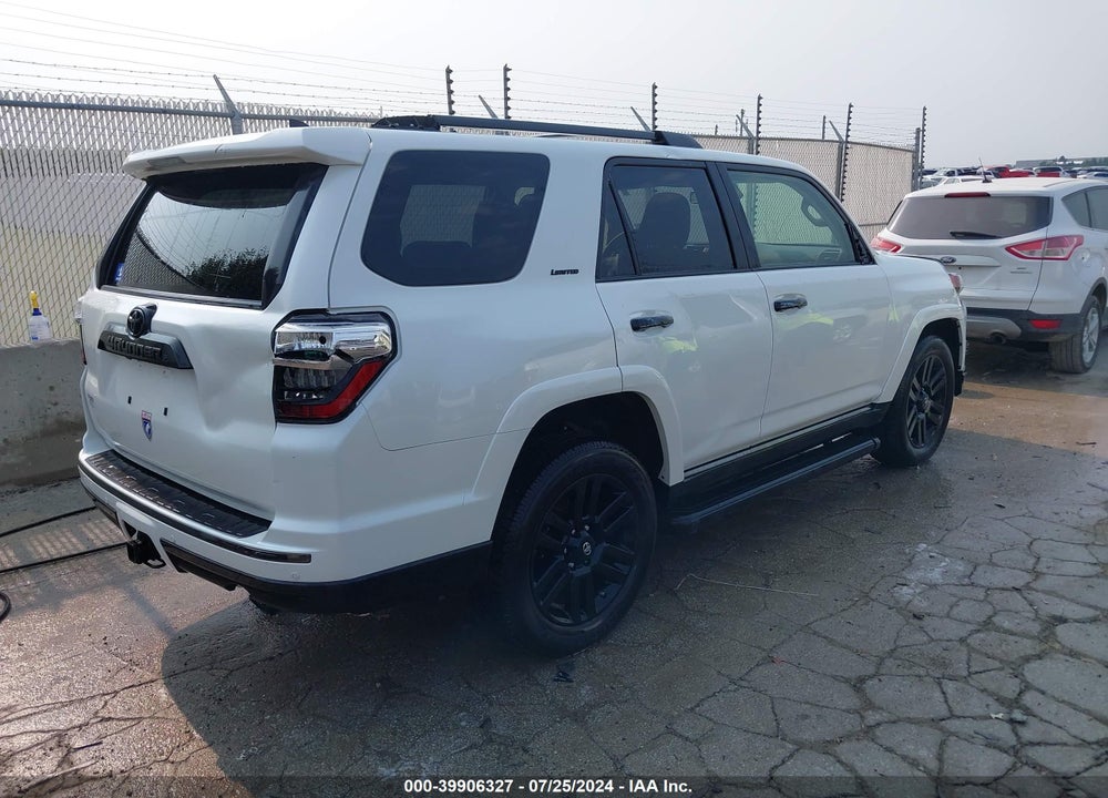 2021 TOYOTA 4RUNNER NIGHTSHADE SPECIAL EDITION VIN: JTEJU5JR8M5881165