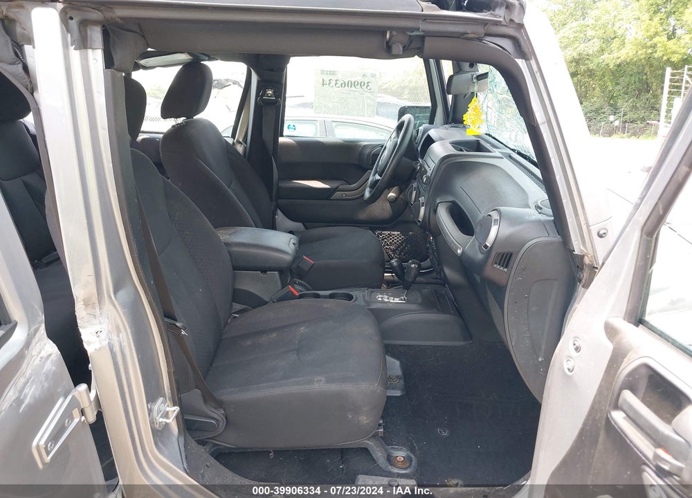 2015 JEEP WRANGLER UNLIMITED SPORT VIN: 1C4BJWDG3FL708167