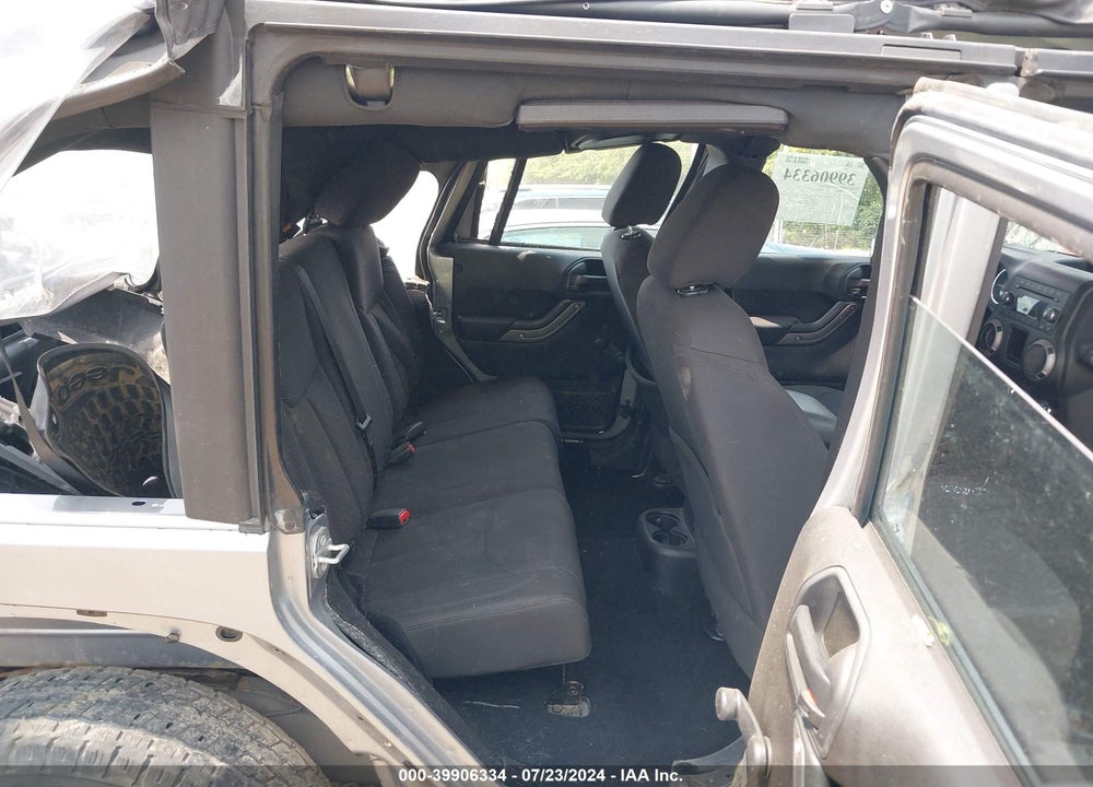 2015 JEEP WRANGLER UNLIMITED SPORT VIN: 1C4BJWDG3FL708167