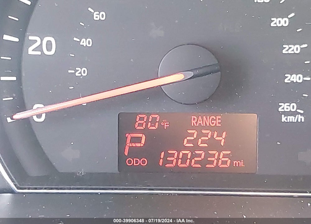 2015 KIA SORENTO LX VIN: 5XYKT3A61FG641861