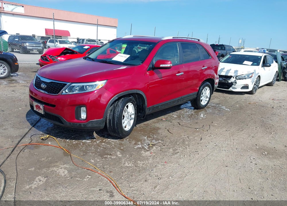 2015 KIA SORENTO LX VIN: 5XYKT3A61FG641861