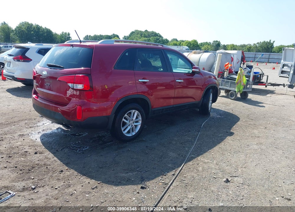 2015 KIA SORENTO LX VIN: 5XYKT3A61FG641861