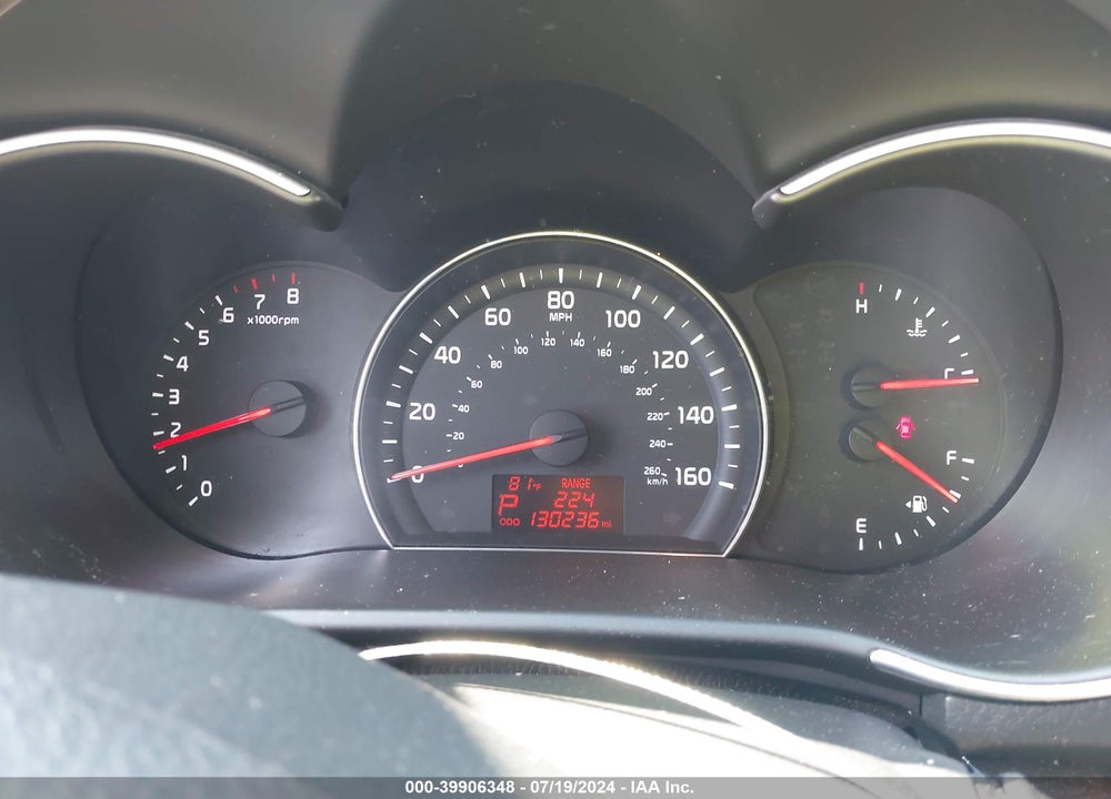 2015 KIA SORENTO LX VIN: 5XYKT3A61FG641861