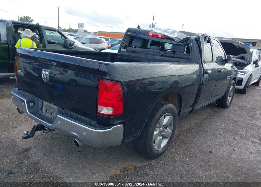 2018 RAM 1500 VIN: 1C6RR6GT1JS131385
