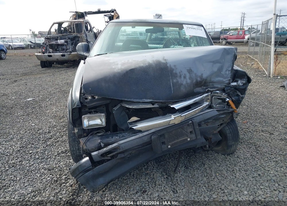 1994 CHEVROLET S TRUCK S10 VIN: 1GCCS14Z9R8223982