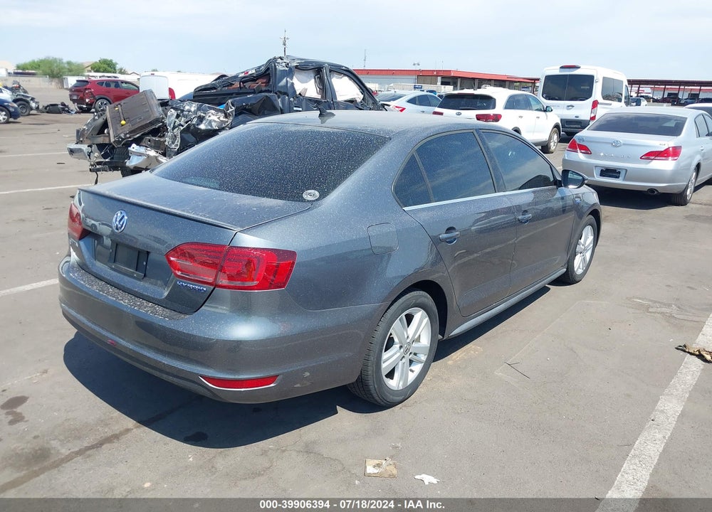 2013 VOLKSWAGEN JETTA HYBRID SEL VIN: 3VW637AJ1DM263261