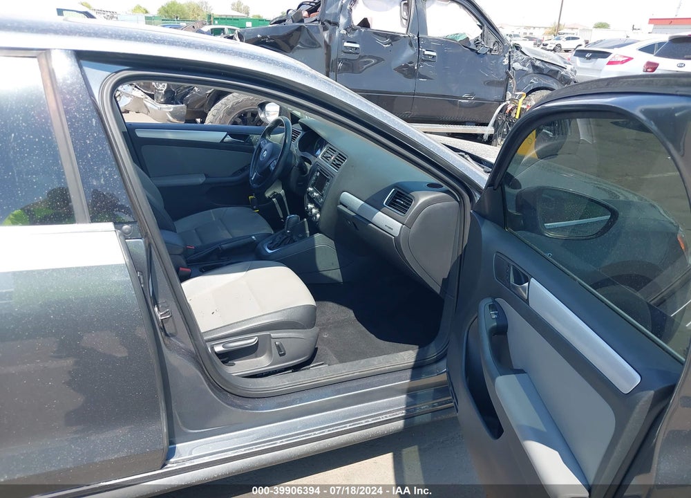 2013 VOLKSWAGEN JETTA HYBRID SEL VIN: 3VW637AJ1DM263261
