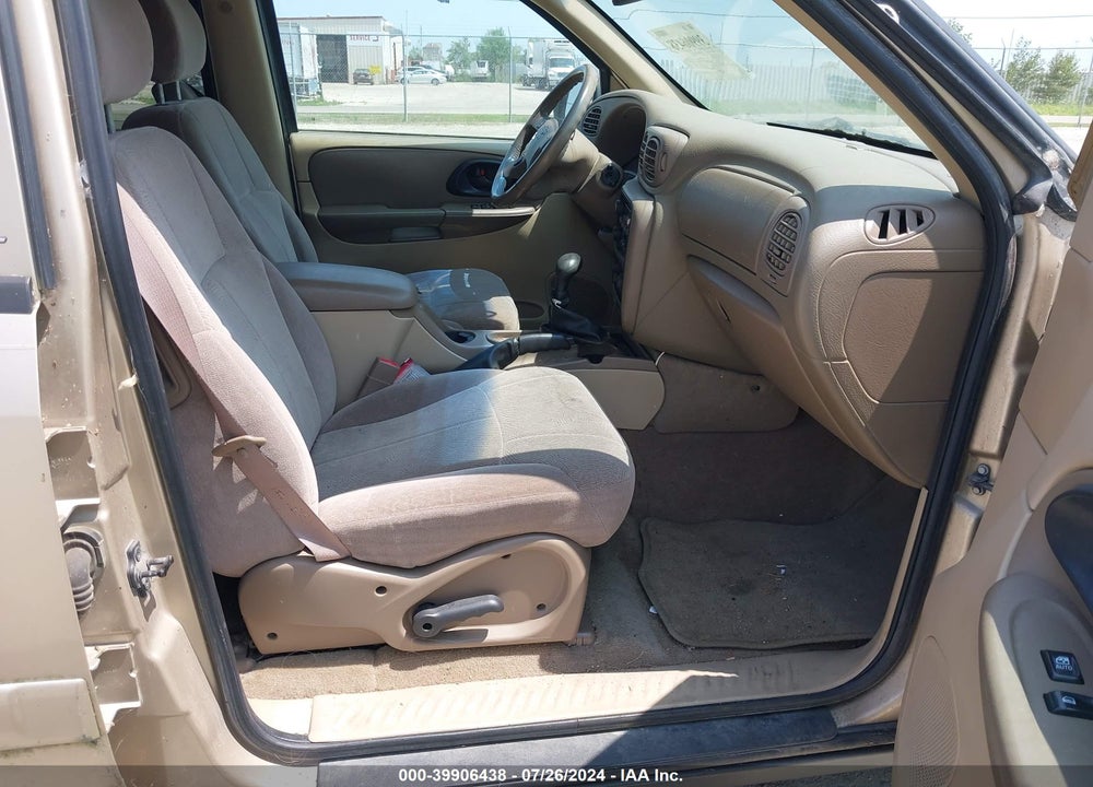 2004 CHEVROLET TRAILBLAZER LT VIN: 1GNDT13S442159150