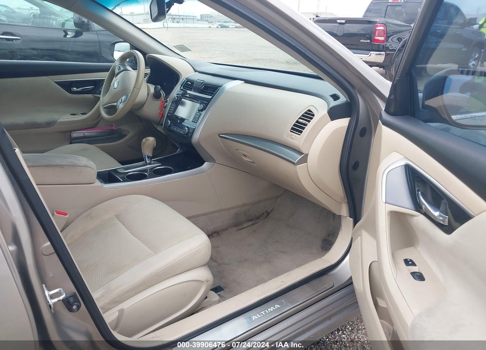 2014 NISSAN ALTIMA 2.5 SV VIN: 1N4AL3AP3EN247893