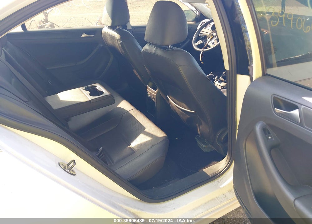2012 VOLKSWAGEN JETTA 2.5L SE VIN: 3VWDP7AJ6CM356805