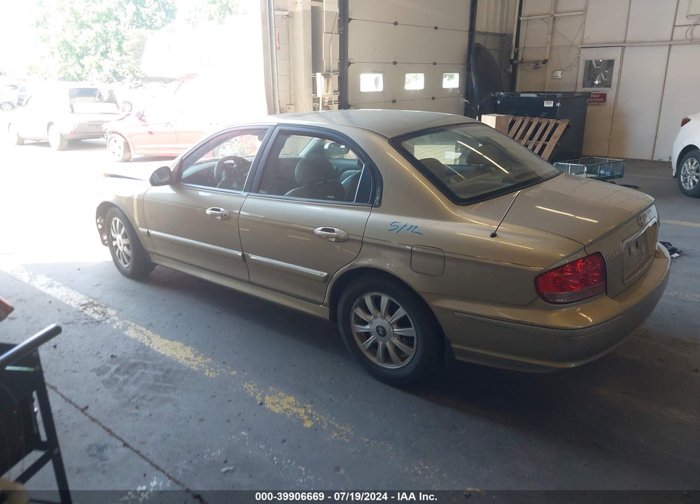 2004 HYUNDAI SONATA GLS/LX VIN: KMHWF35H14A062253