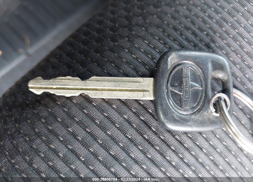 2008 SCION XB VIN: JTLKE50E181053755