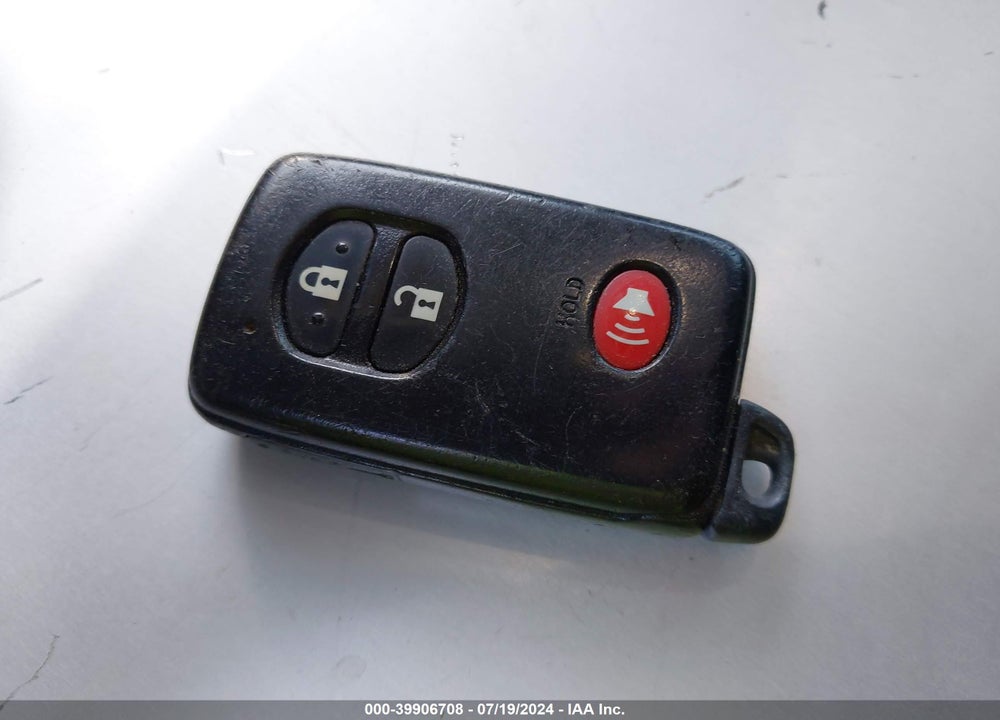2015 TOYOTA PRIUS TWO VIN: JTDKN3DU2F1897723