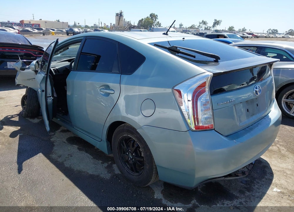 2015 TOYOTA PRIUS TWO VIN: JTDKN3DU2F1897723