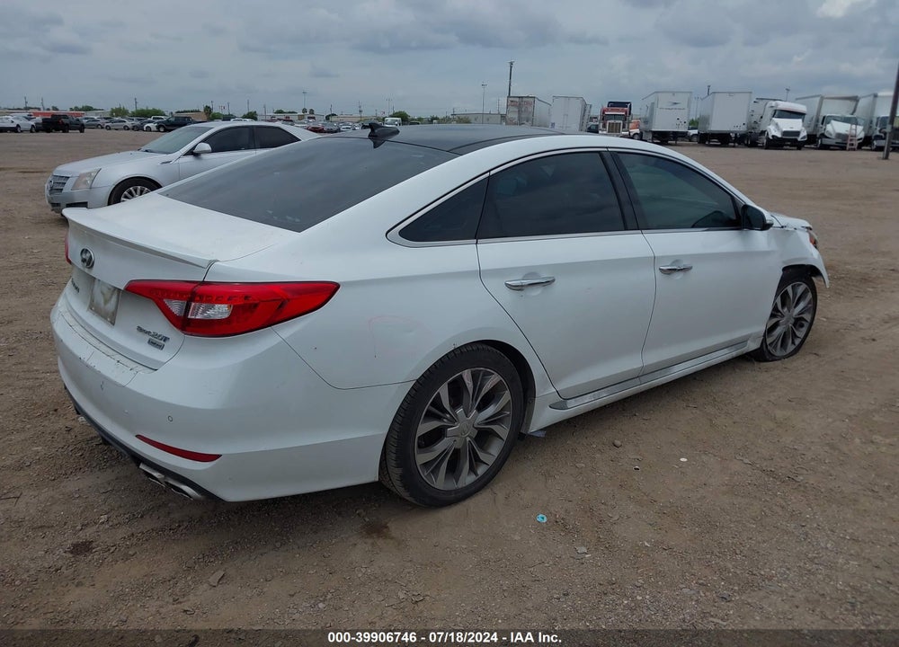 2015 HYUNDAI SONATA VIN: 5NPE34AB2FH139546