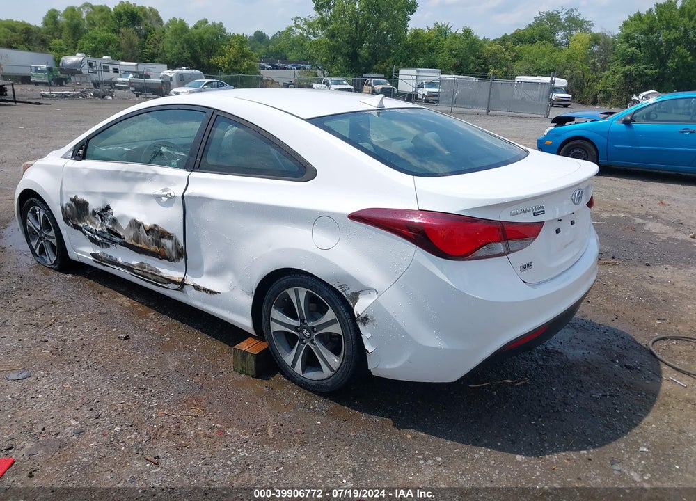 2014 HYUNDAI ELANTRA VIN: KMHDH6AHXEU024058