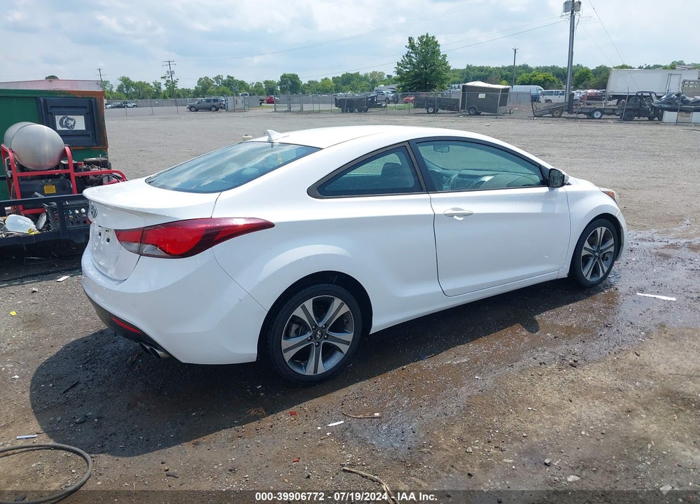 2014 HYUNDAI ELANTRA VIN: KMHDH6AHXEU024058