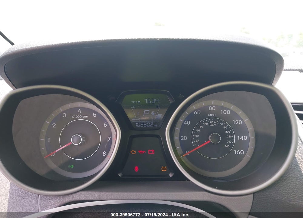 2014 HYUNDAI ELANTRA VIN: KMHDH6AHXEU024058