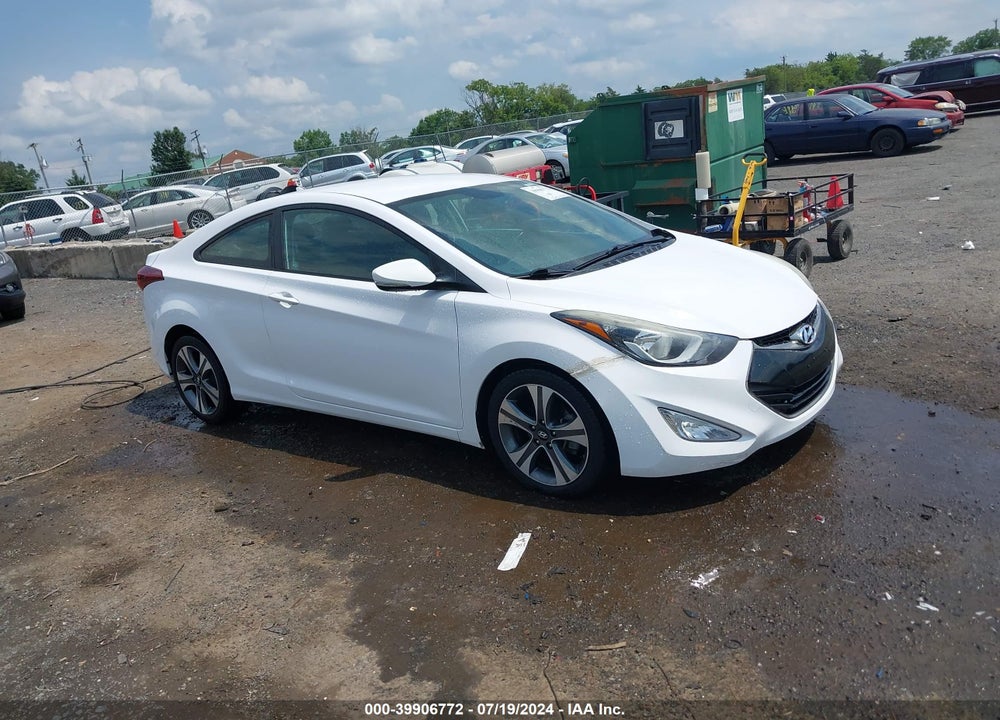 2014 HYUNDAI ELANTRA VIN: KMHDH6AHXEU024058