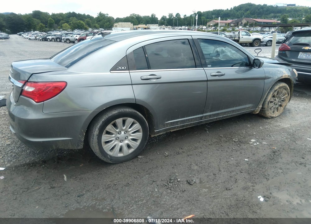 2011 CHRYSLER 200 LX VIN: 1C3BC4FBXBN593120