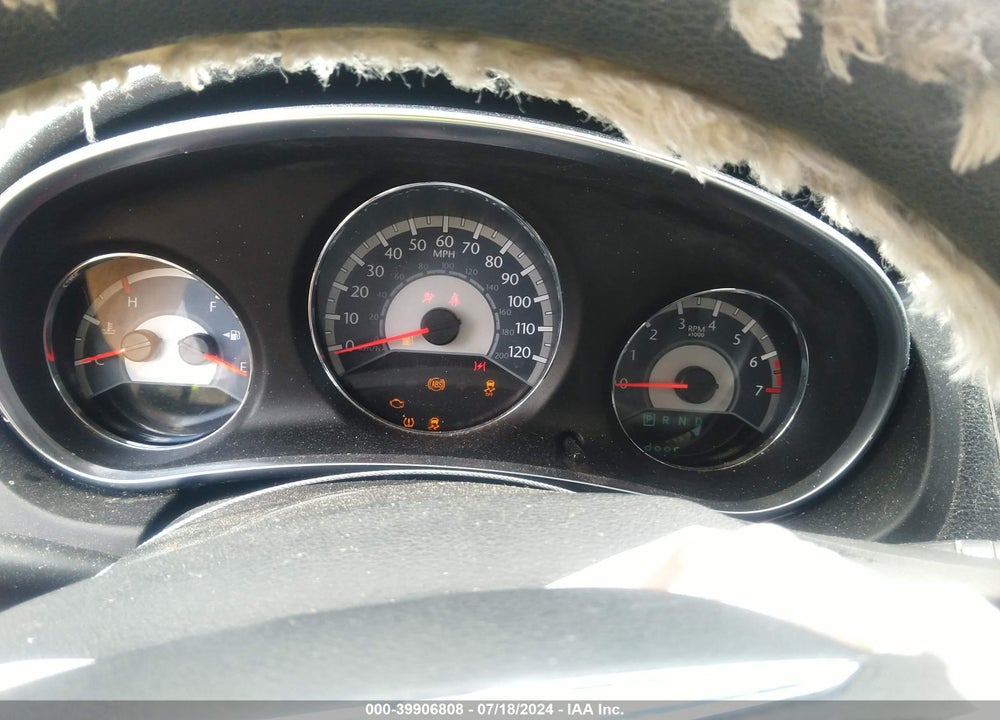 2011 CHRYSLER 200 LX VIN: 1C3BC4FBXBN593120
