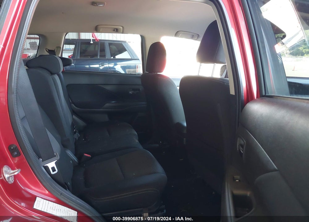 2018 MITSUBISHI OUTLANDER SE VIN: JA4AD3A37JZ037881