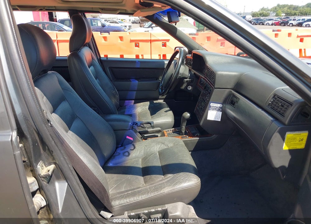 1996 VOLVO 850 VIN: YV1LW572XT2197908