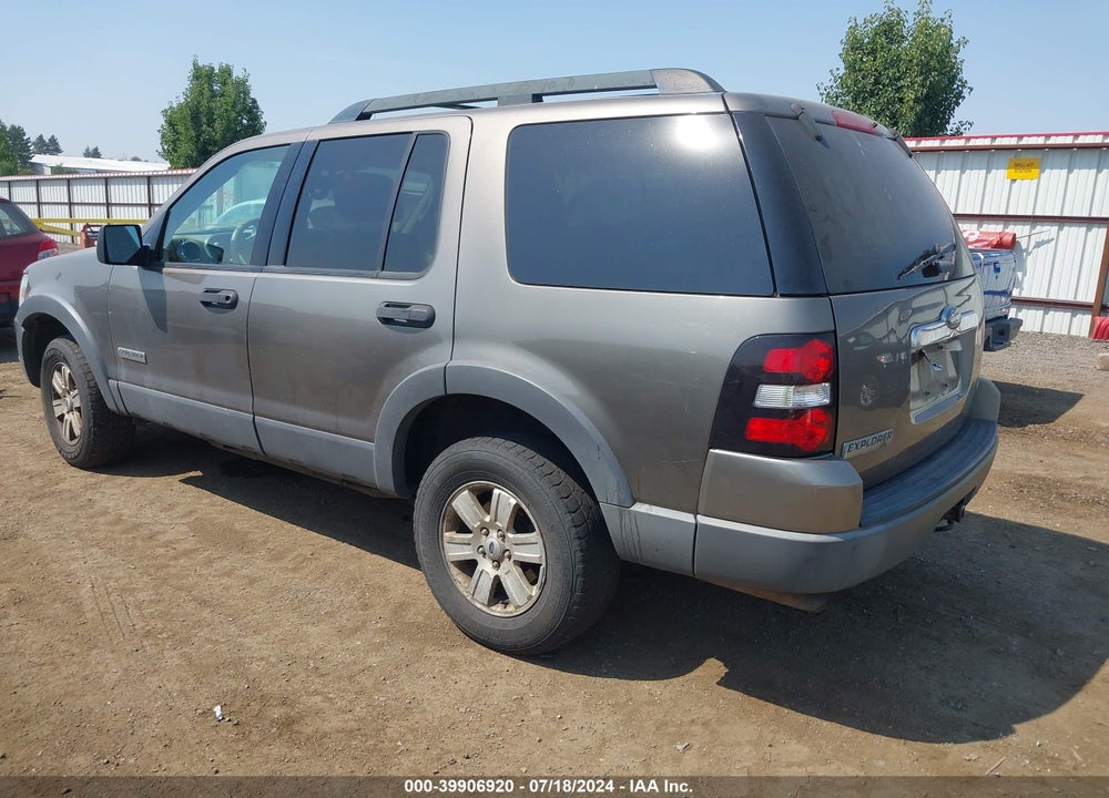2006 FORD EXPLORER XLT VIN: 1FMEU73E86UB48128