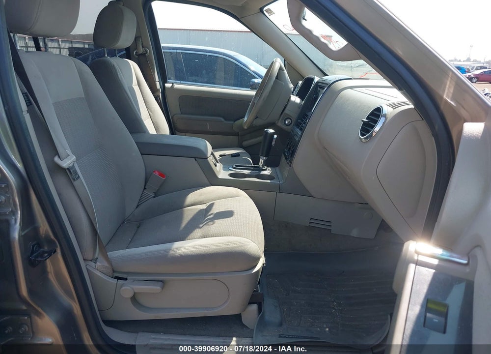 2006 FORD EXPLORER XLT VIN: 1FMEU73E86UB48128