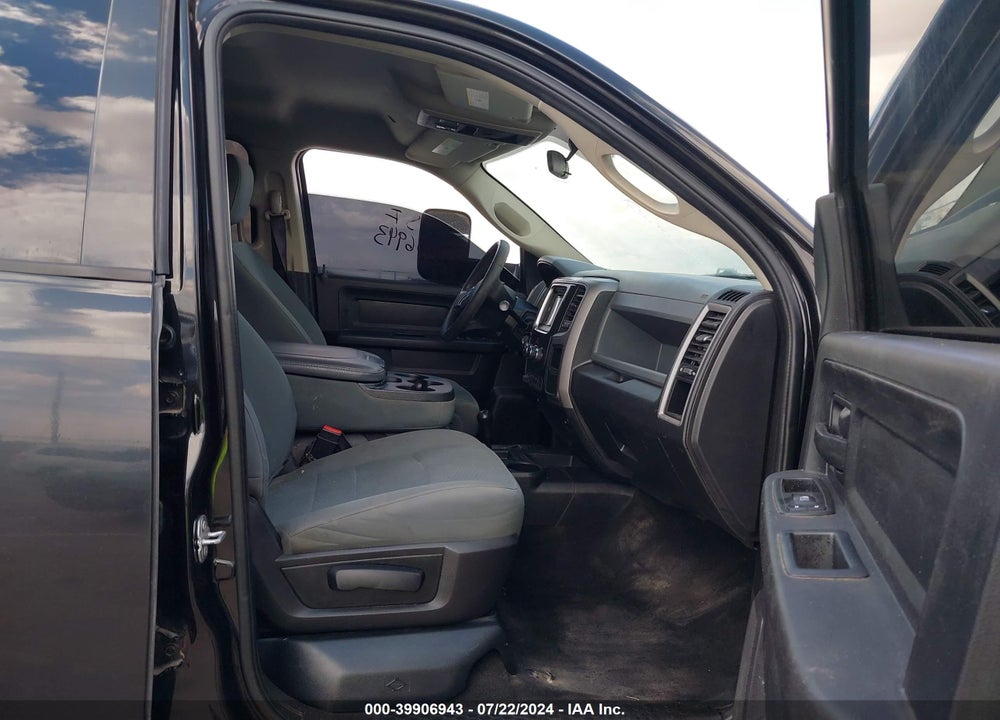 2017 RAM 2500 TRADESMAN 4X4 6'4 BOX VIN: 3C6UR5CL3HG610497