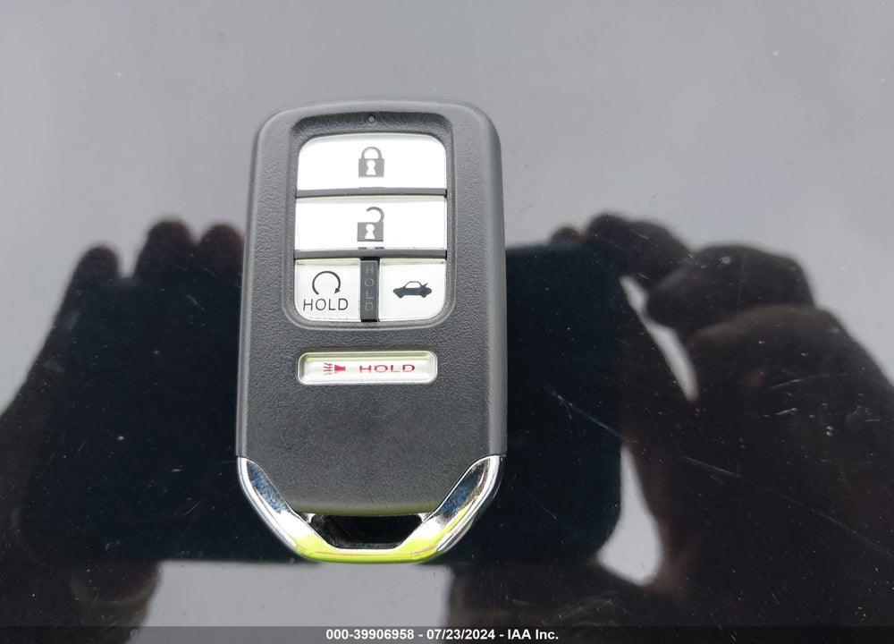 2017 HONDA ACCORD EX-L VIN: 1HGCR2F88HA009354