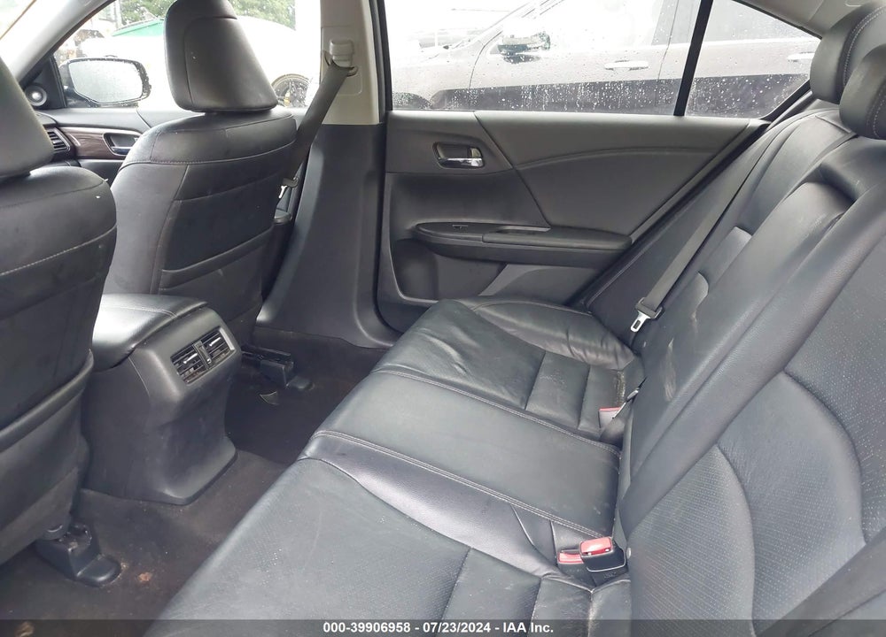 2017 HONDA ACCORD EX-L VIN: 1HGCR2F88HA009354