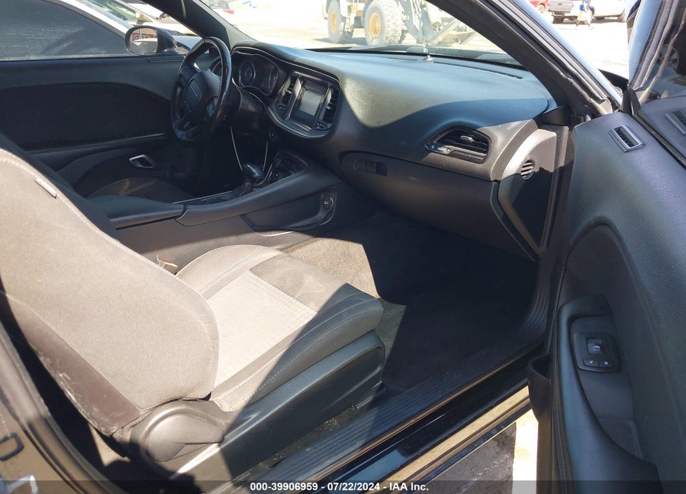 2015 DODGE CHALLENGER SXT VIN: 2C3CDZAG1FH911772